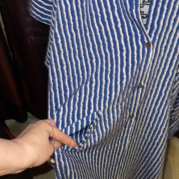 Striped Tunic / Cover-Up - Picture 4 of 6